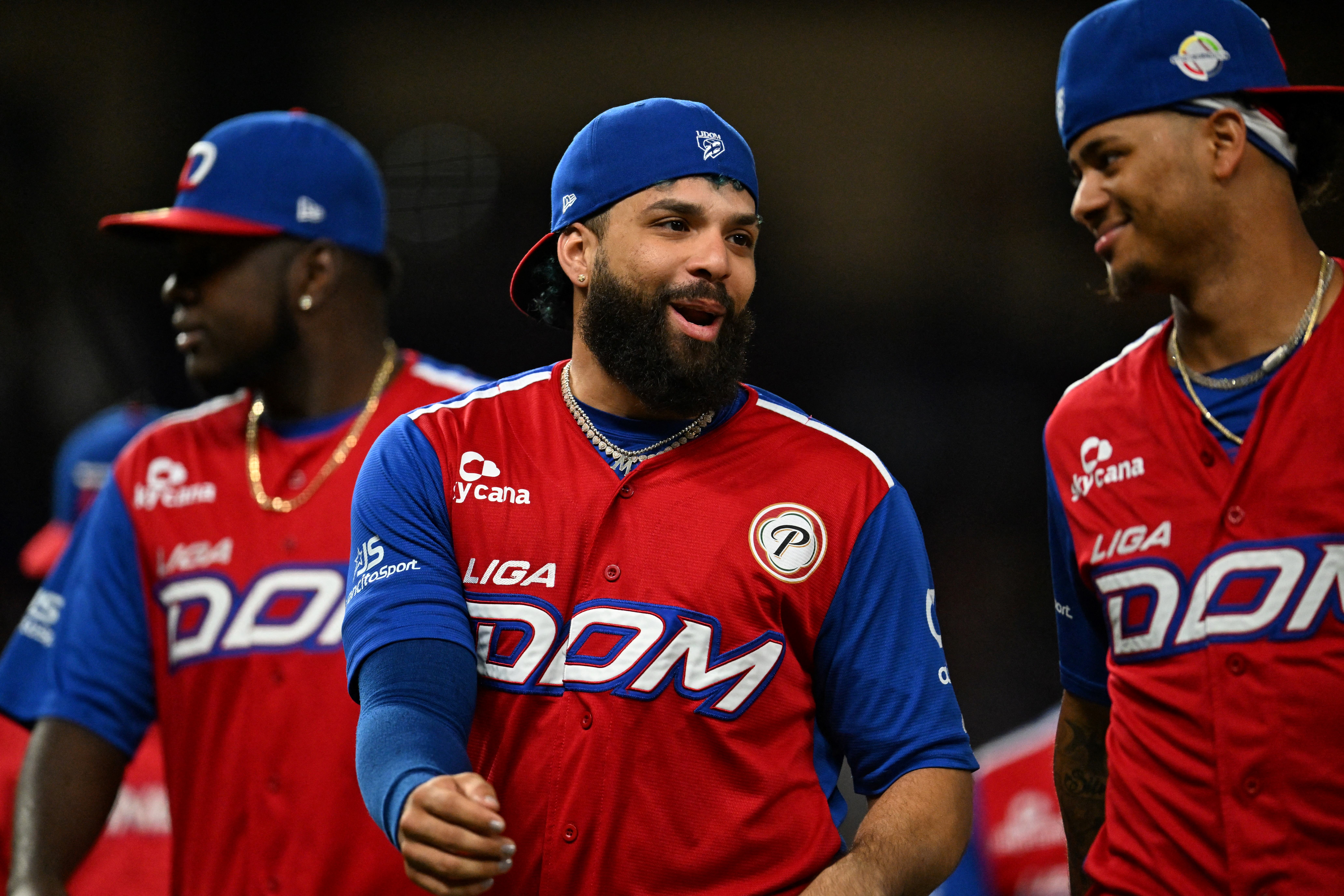 Jugadores de Dominicana festejan su pase a la final.