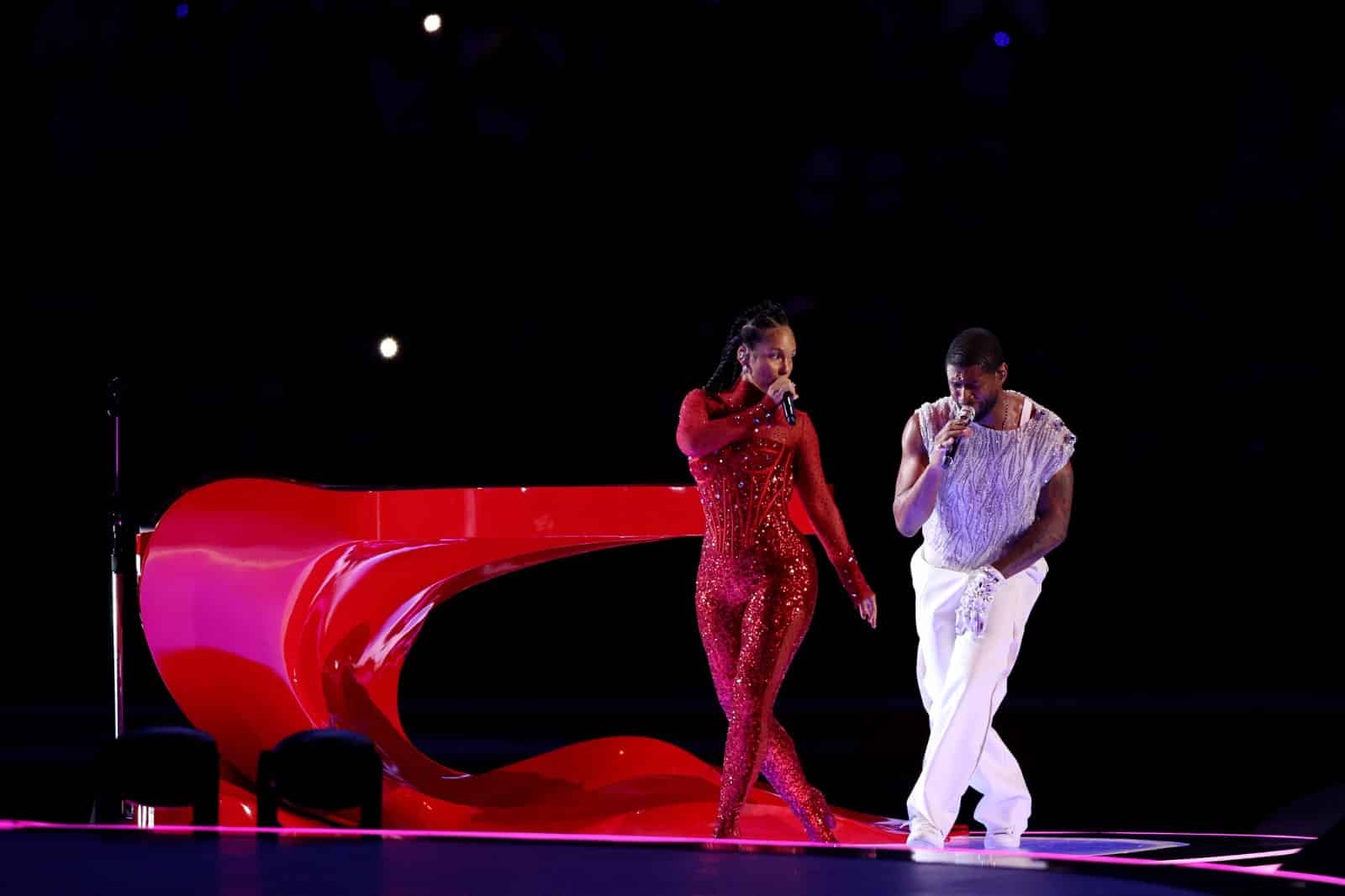 USHER EN PLENA ACTUACIÓN