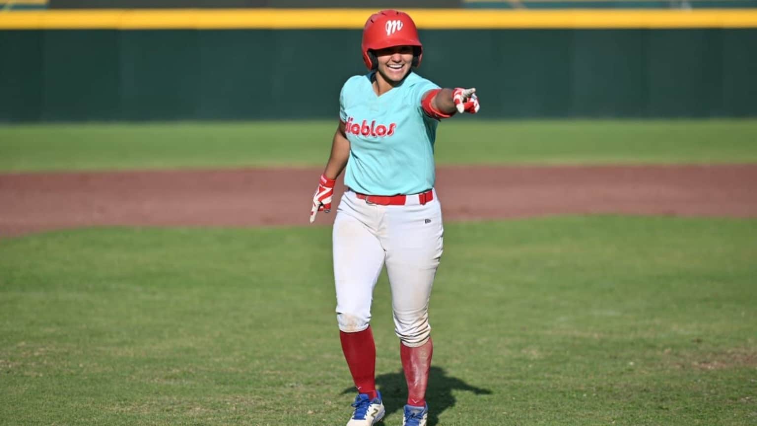 DIABLOS ROJOS FEMENIL ANTE OLMECAS