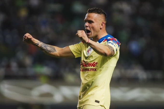 CABECITA ANOTA GOL CON AMÉRICA