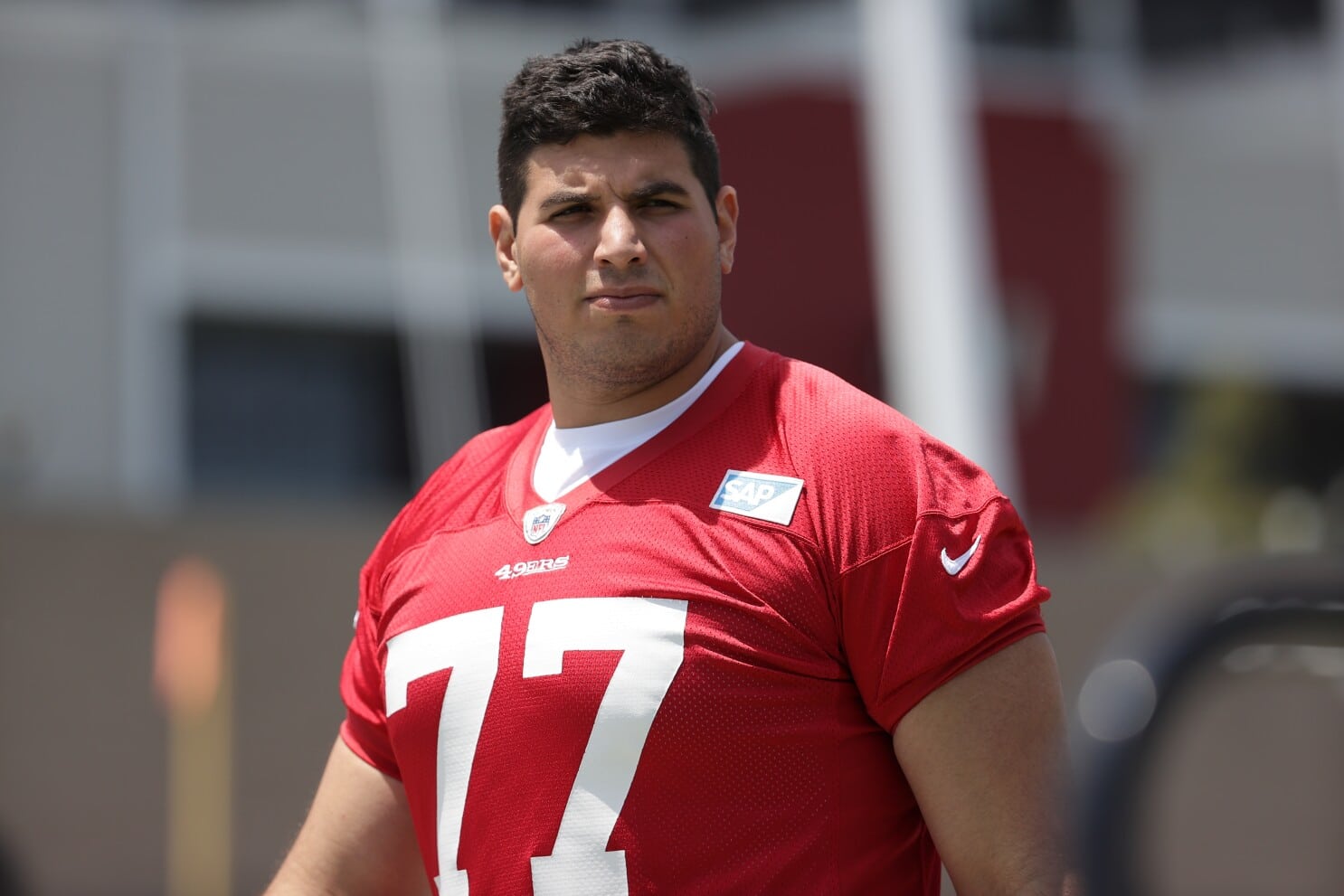 Isaac Alarcón en practica con los 49ers de San Francisco.