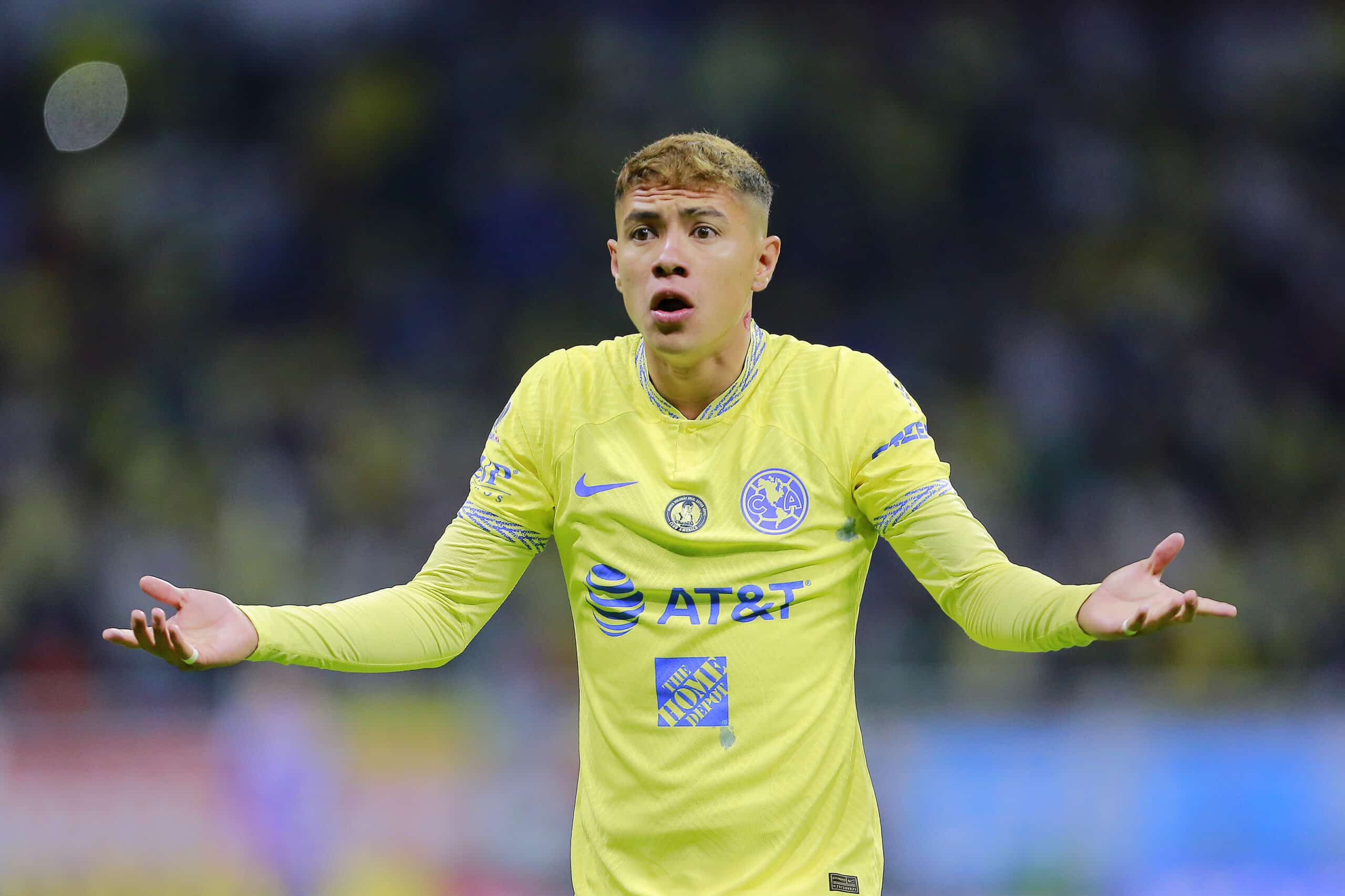 Emilio Lara del América durante el juego de la jornada 13 del Torneo Clausura 2023 de la Liga BBVA MX en el Estadio Azteca el 1 Abril de 2023.