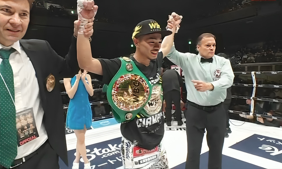 JUNTO NAKATANI CELEBRA LA VICTORIA SOBRE ALEXANDRO SANTIAGO