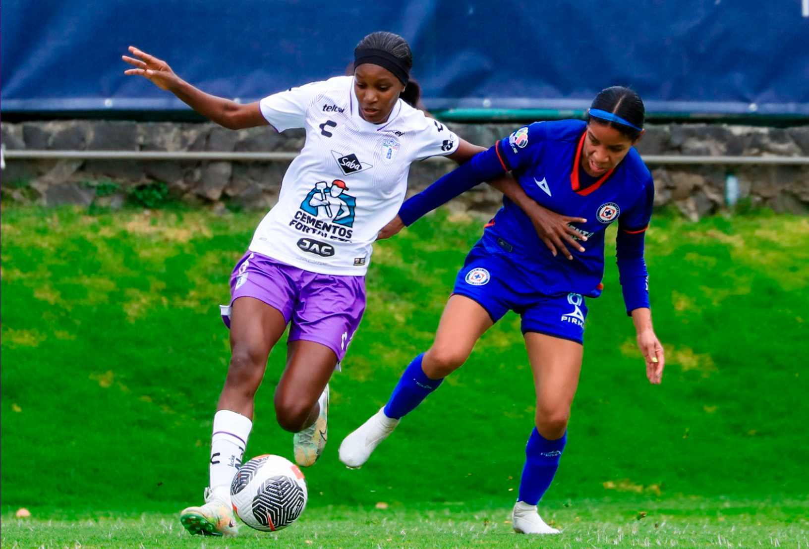 Cruz Azul ante Pachuca en la Liga MX Femenil