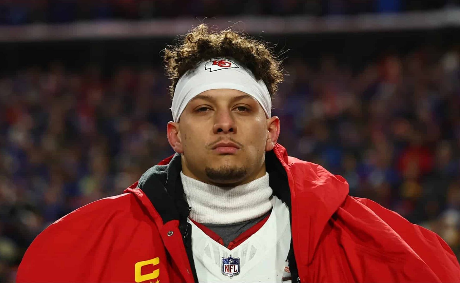 PATRICK MAHOMES DURANTE UN JUEGO CON LOS CHIEFS EN LA NFL
