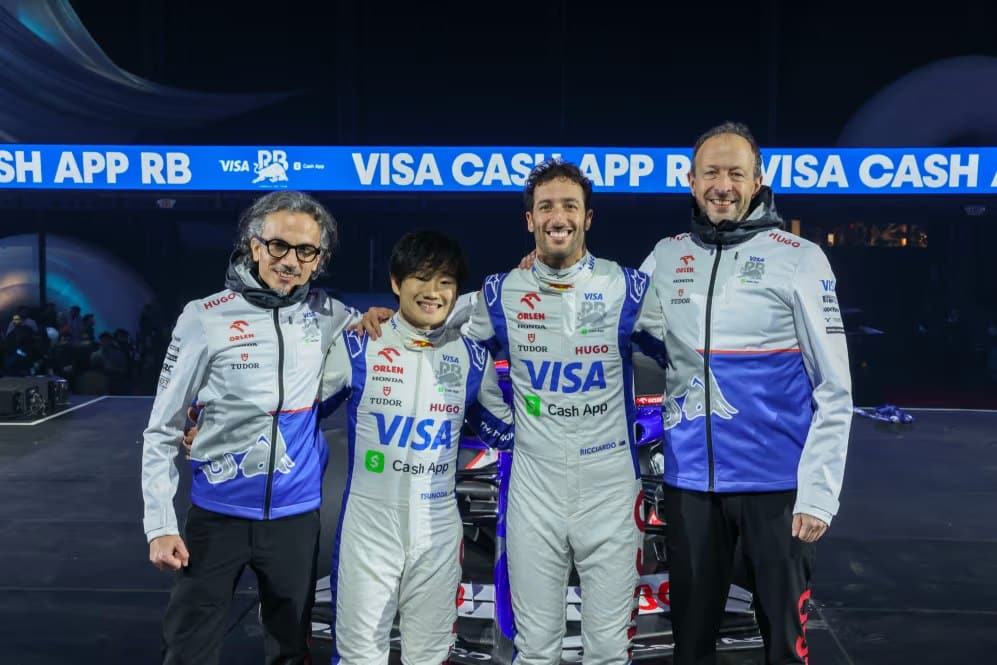Tsunoda y Ricciardo Racin Bull