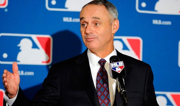 ROB MANFRED CASI LLEGA A DIEZ AÑOS AL FRENTE DE MLB