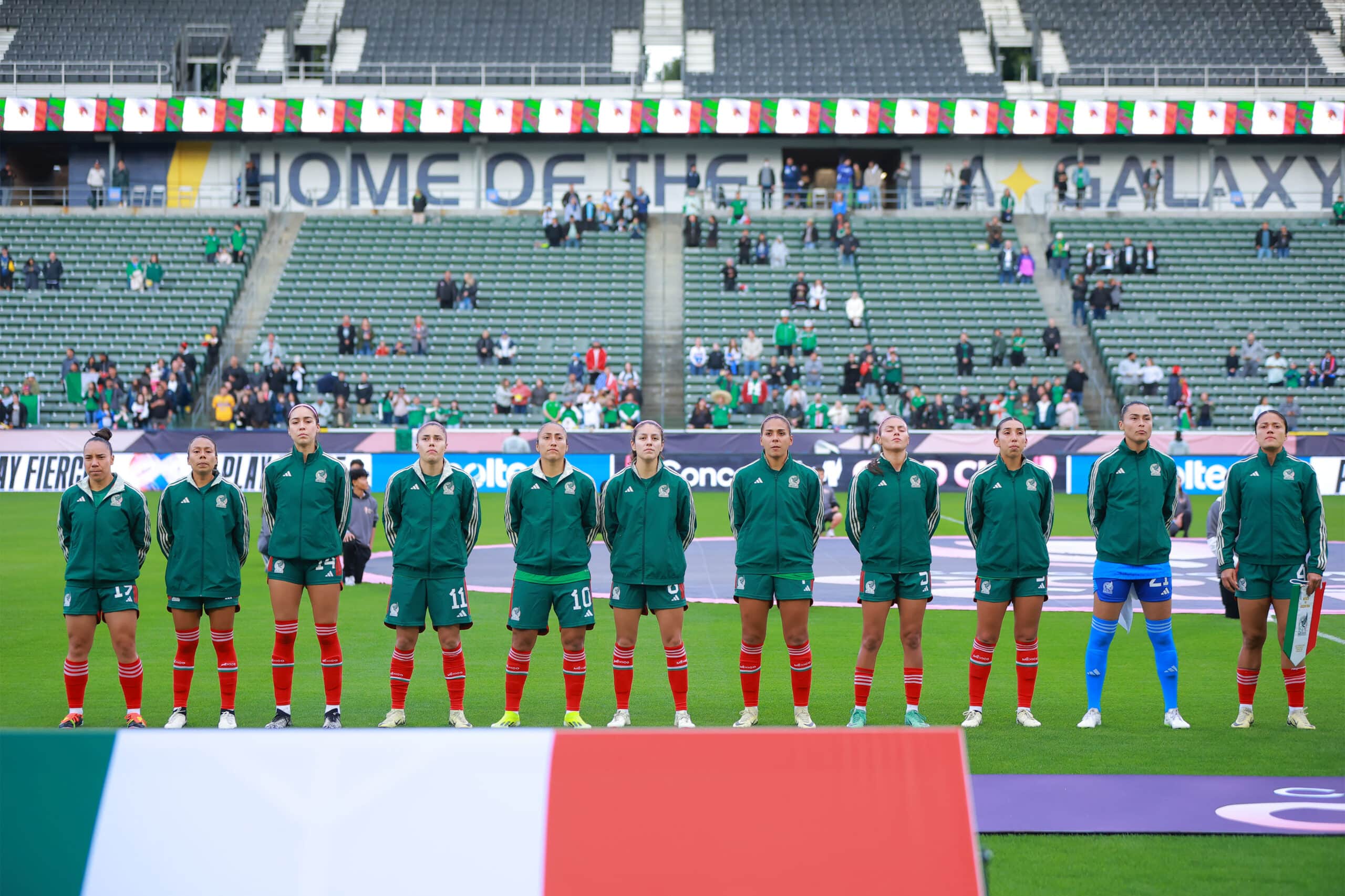 SELECCIÓN FEMENIL COPA ORO