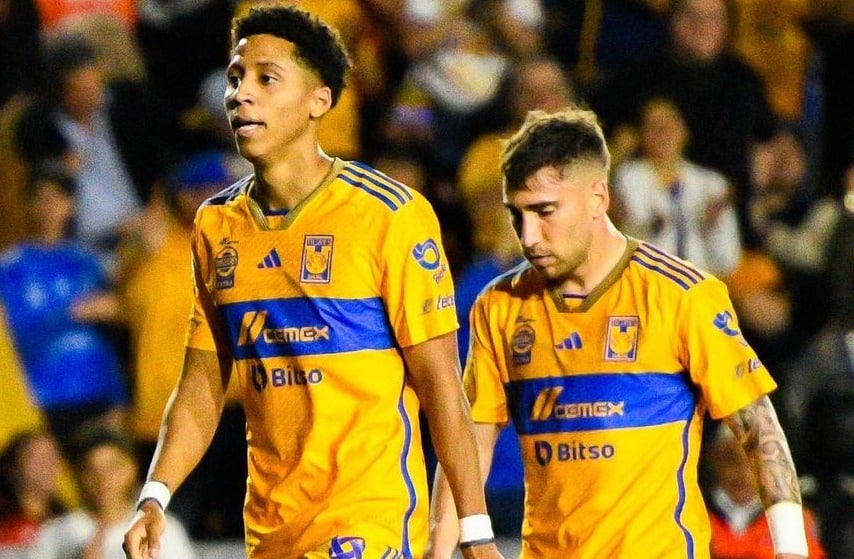 Jugadores de Tigres se van con caras largas en empate ante Atlas en la fecha 8.