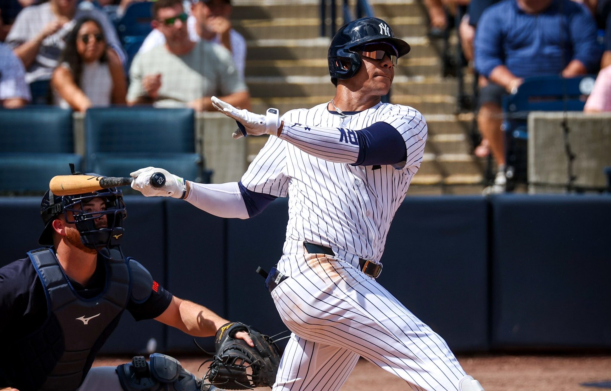JUAN SOTO PEGA UN CUADRANGULAR PARA LOS YANKEES