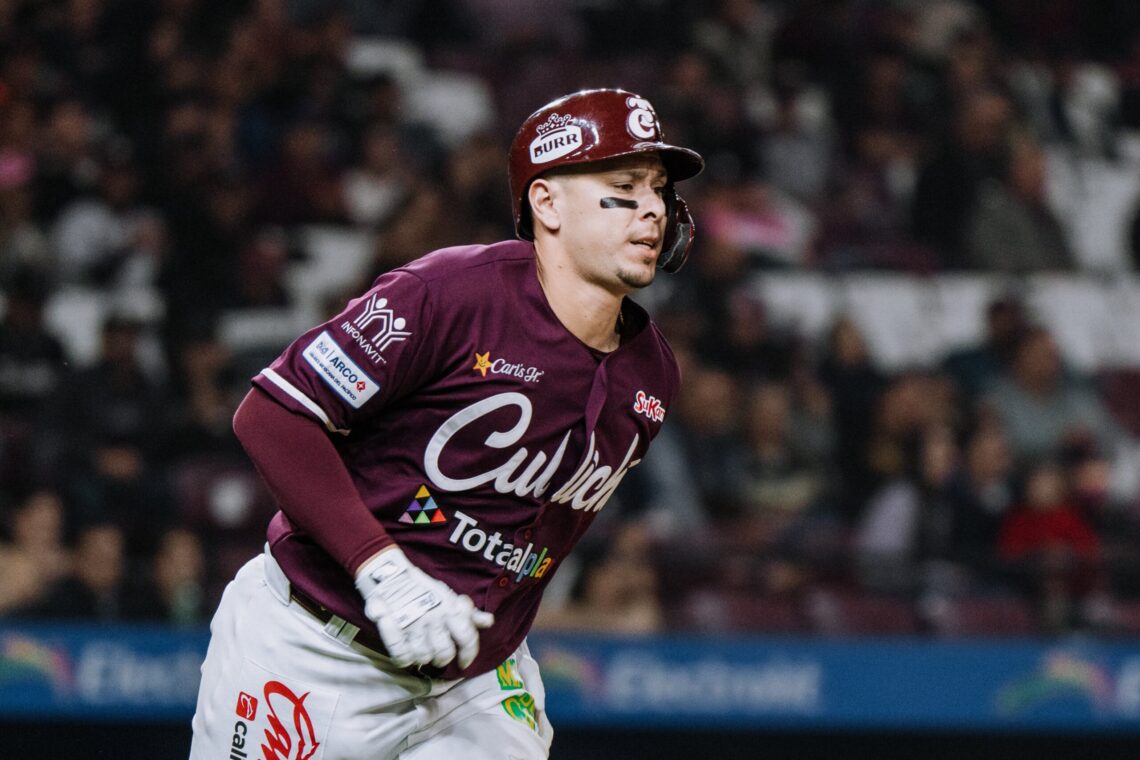 El sinaloense se luce con el bat