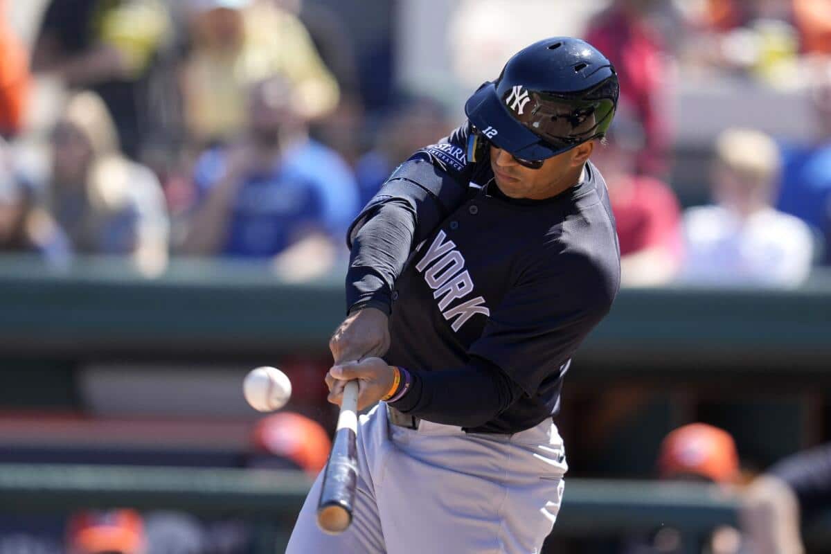 YANKEES BUSCA LIGAR VICTORIA