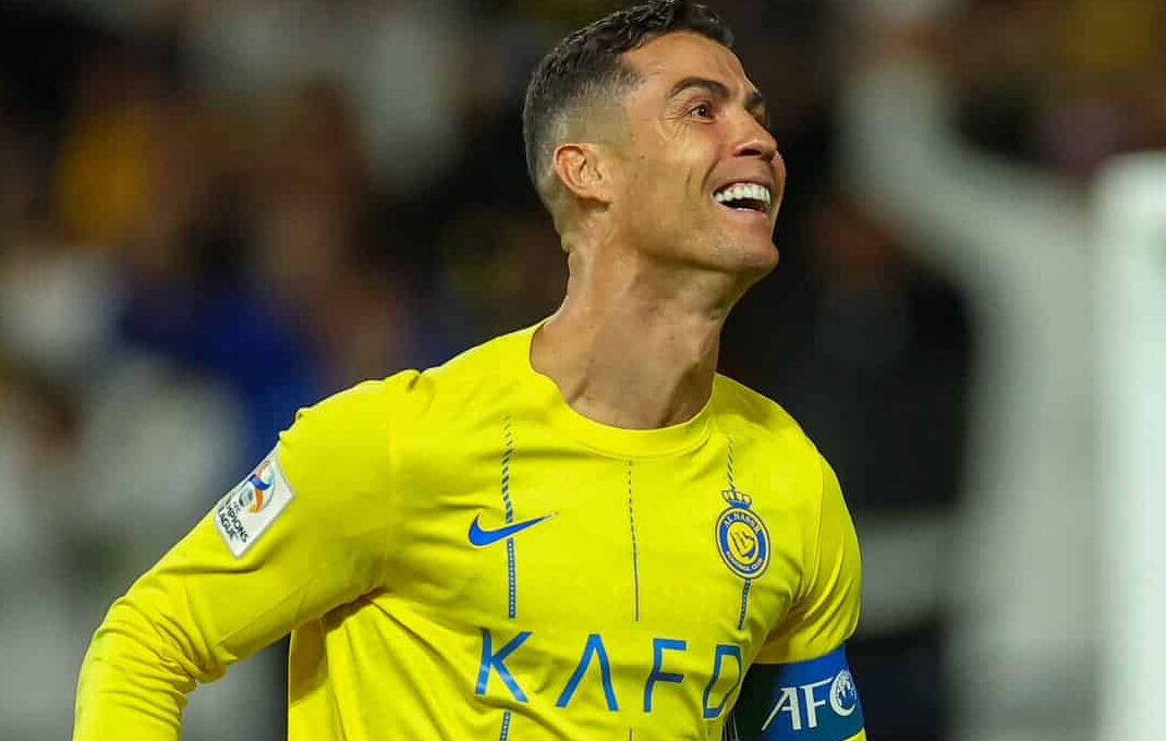 CRISTIANO RONALDO CELEBRA CON EL AL NASSR