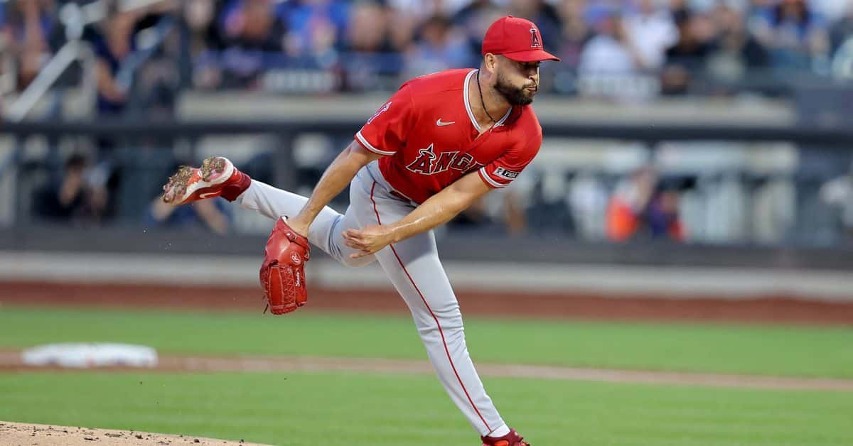 EL MEXICANO EN ACCIÓN CON ANAHEIM