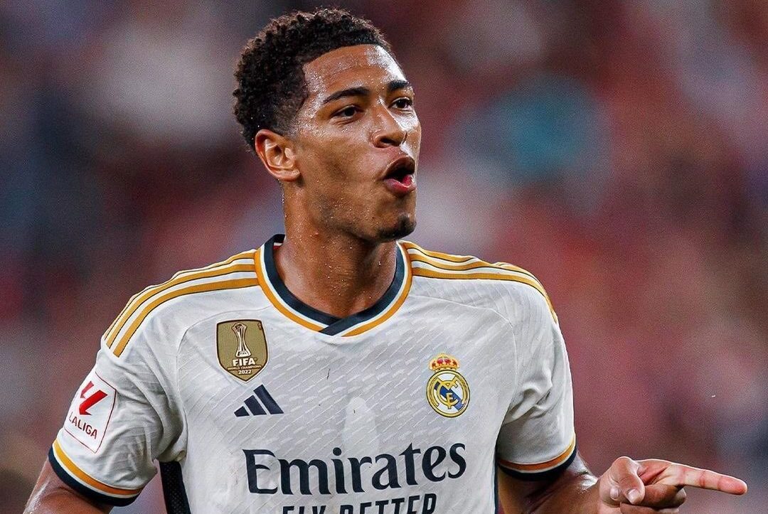 JUDE BELLINGHAM CELEBRA UN GOL CON EL REAL MADRID