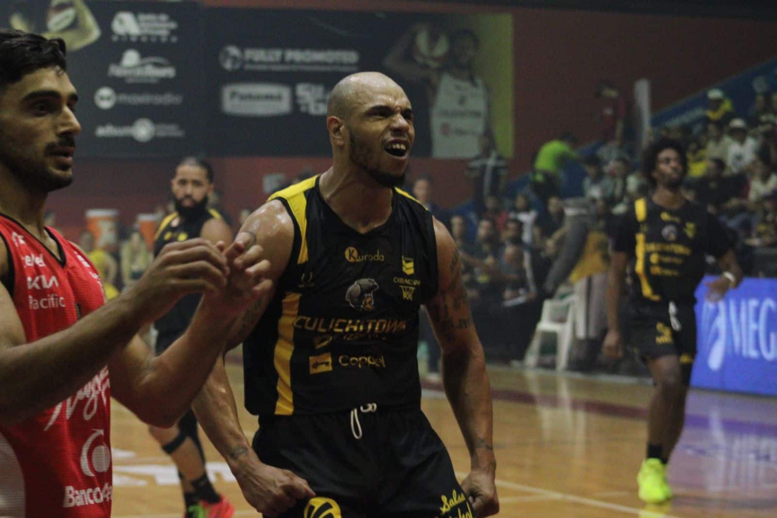 NICK WADDELL CELEBRA UNA ANOTACIÓN PARA CABALLEROS
