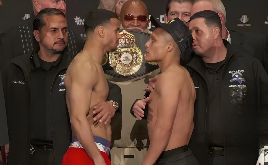 ROLANDO ROMERO A LA IZQUIERDA E ISAAC CRUZ A LA DERECHA, CARA A CARA TRAS EL PESAJE