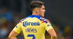 Israel Reyes en partido de vuelta de Concachampions ante Chivas.