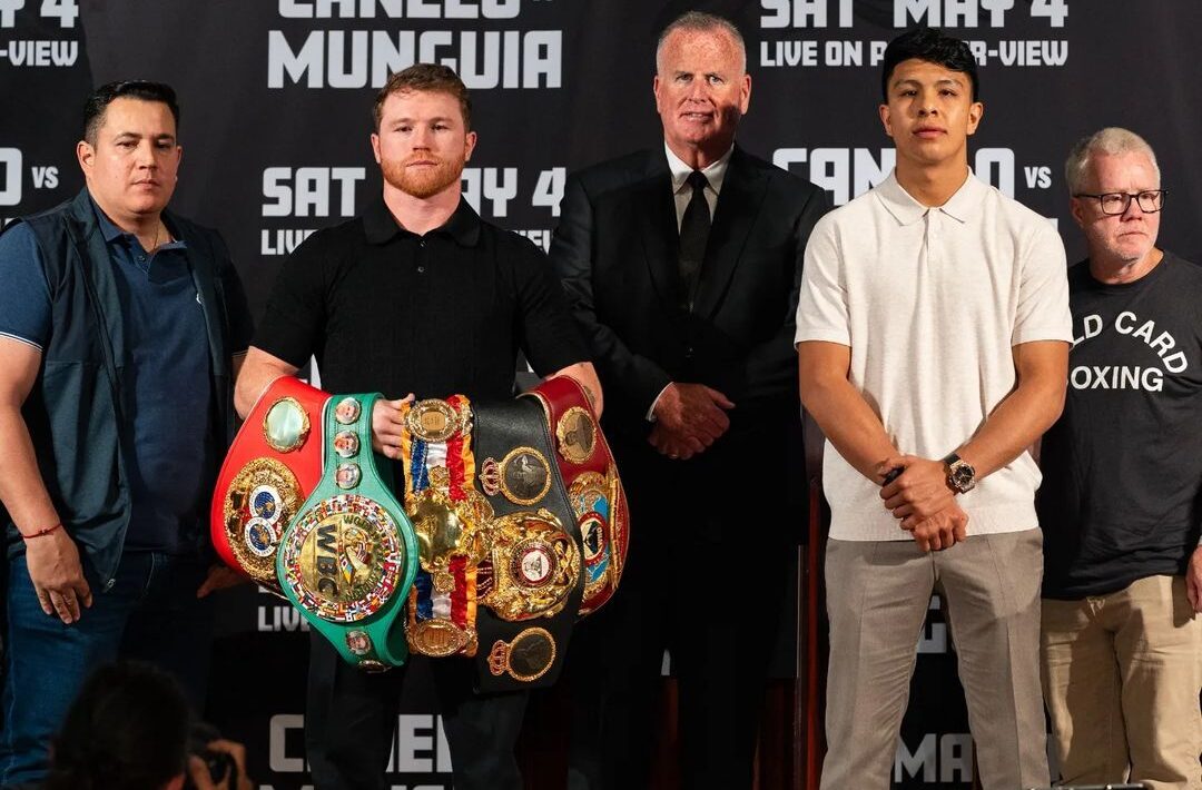 SAÚL 'CANELO' ÁLVAREZ A LA IZQUIERDA Y JAIME MUNGUÍA A LA DERECHA