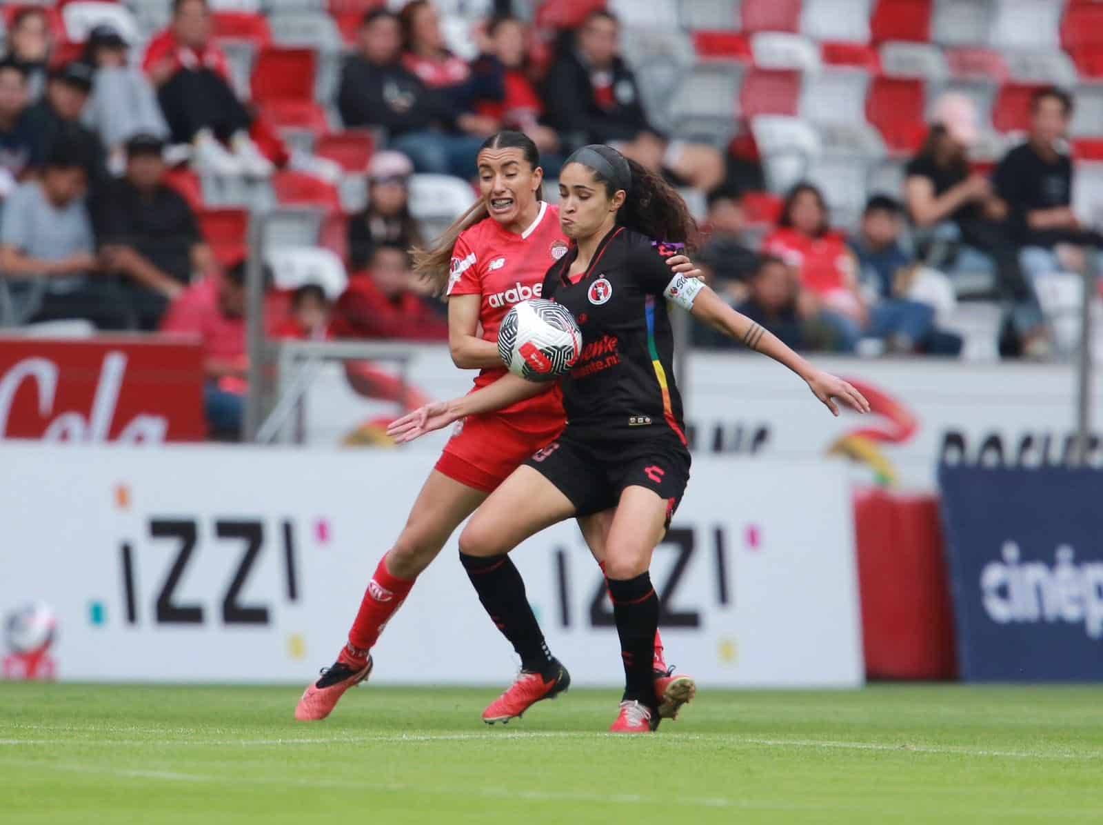 DANIELA ESPINOSA XOLOS
