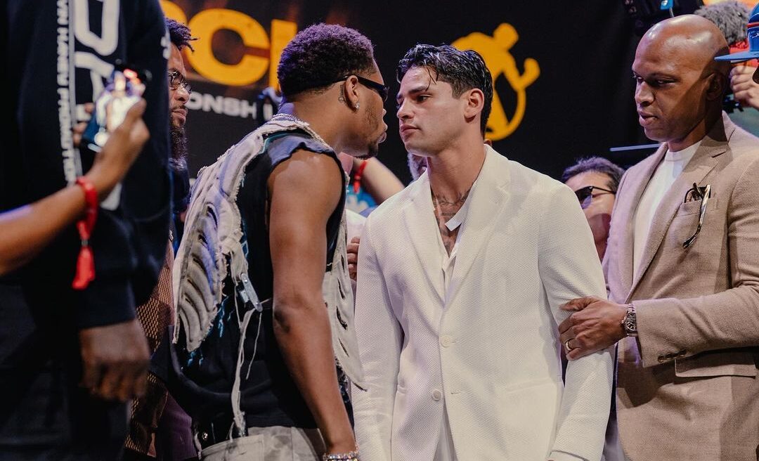 DEVIN HANEY A LA IZQUIERDA Y RYAN GARCÍA A LA DERECHA