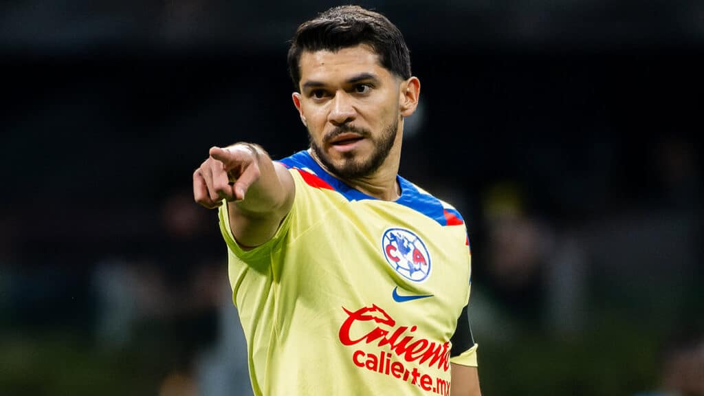 Henry Martin en partido de vuelta de Concachampions.
