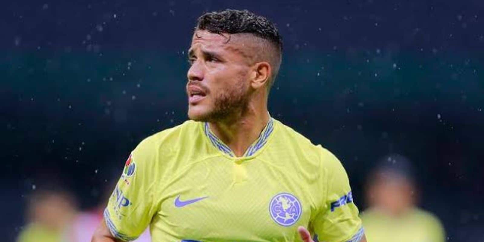 Jonathan Dos Santos en partido del Clausura 2024.