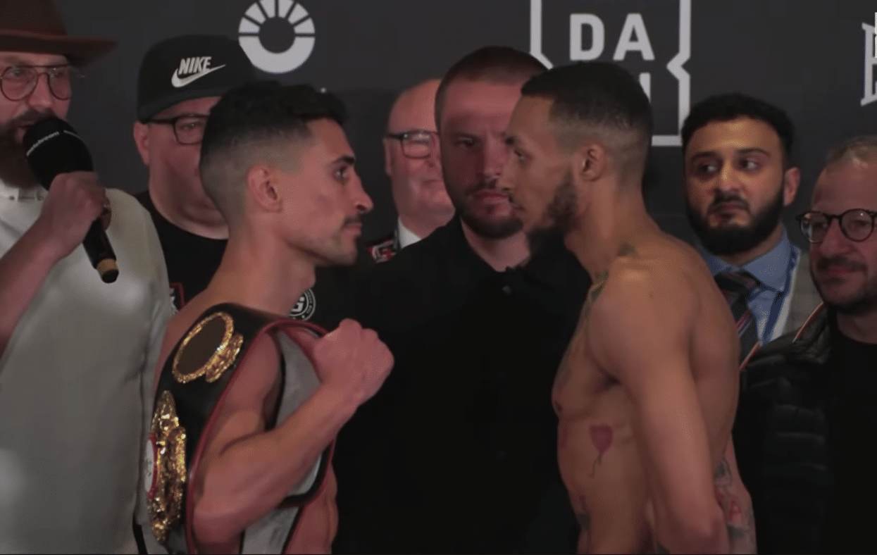 JORDAN GILL A LA IZQUIERDA Y ZELFA BARRETT A LA DERECHA, CARA A CARA TRAS EL PESAJE