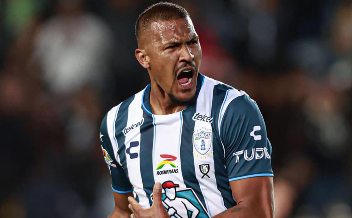 Salomón Rondón en festejo de gol en la última fecha.