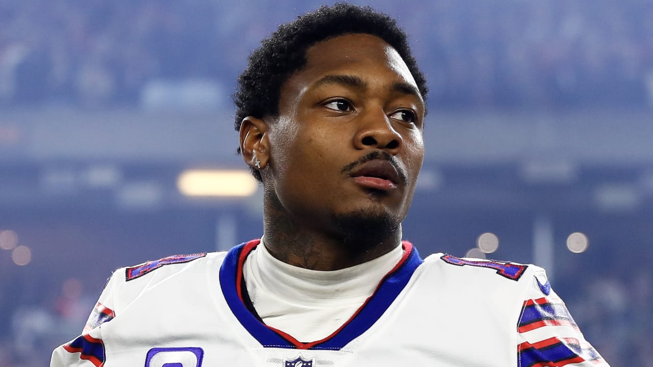 STEFON DIGGS DURANTE UN JUEGO CON LOS BILLS EN LA NFL