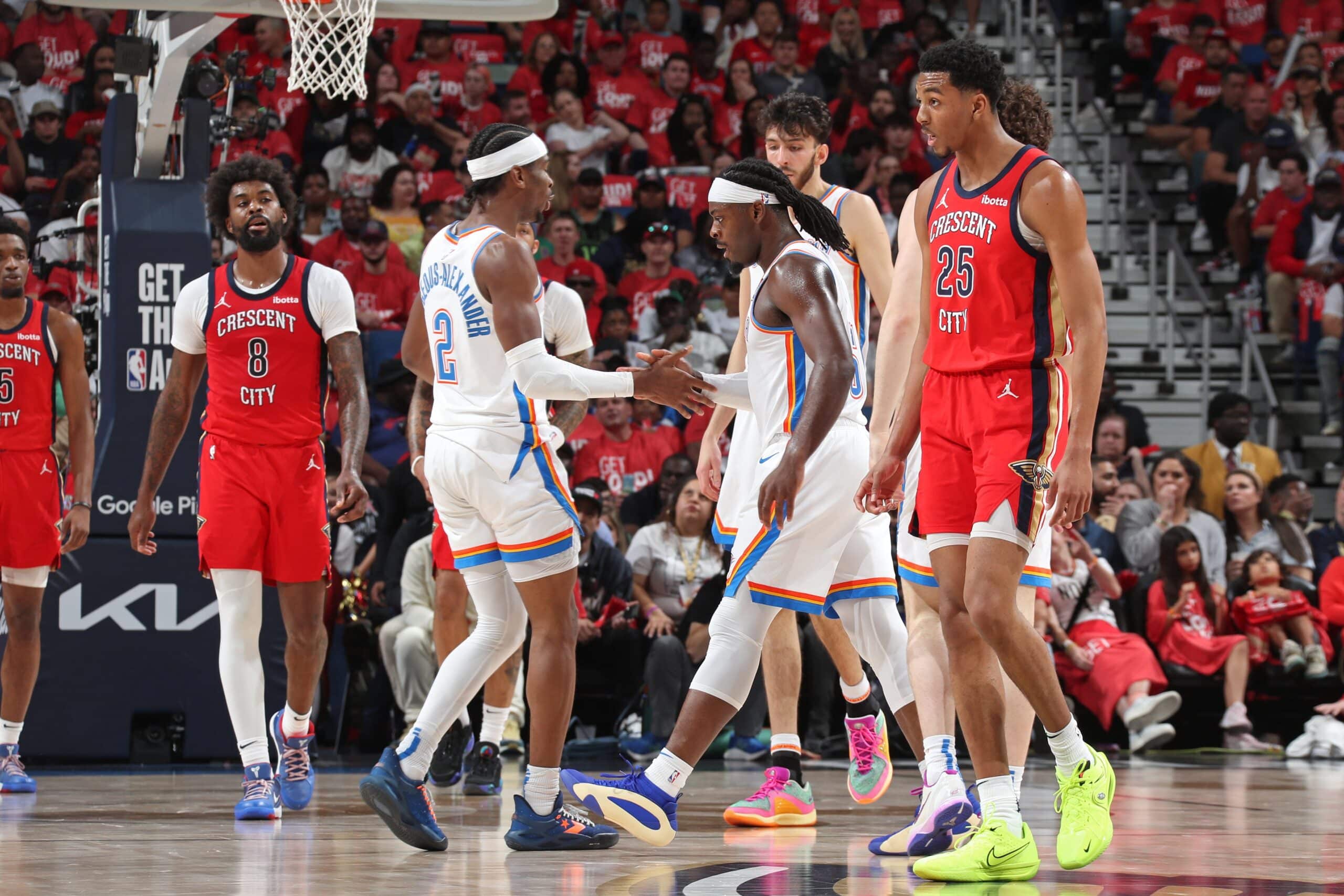 SHAI GILGEOUS-ALEXANDER DEL THUNDER CELEBRA EL TRIUNFO ANTE PELICANS