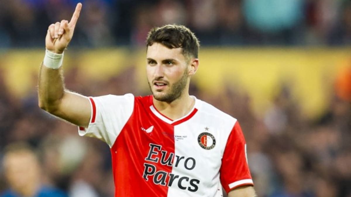 SANTI ES CLAVE DE FEYENOORD
