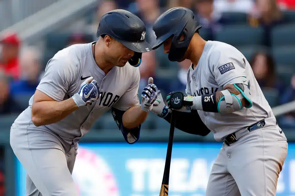 YANKEES GANA EL PRIMERO