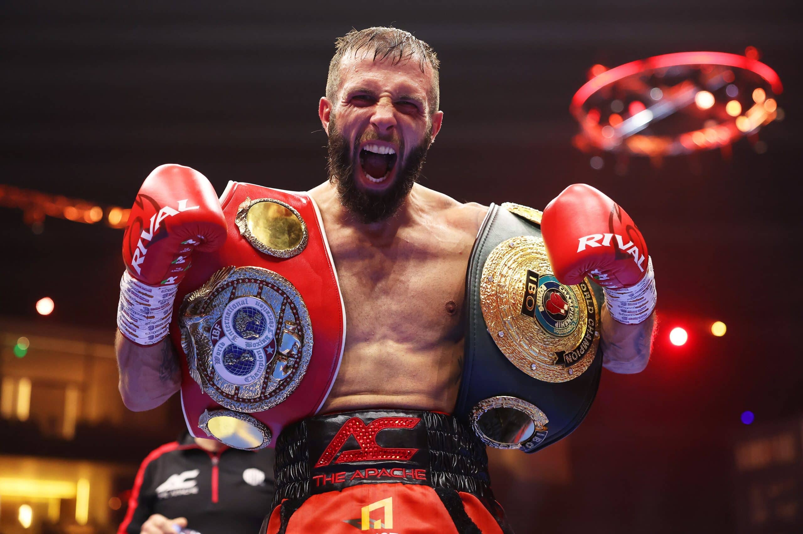 ANTHONY CACACE CELEBRA LA VICTORIA SOBRE JOE CORDINA