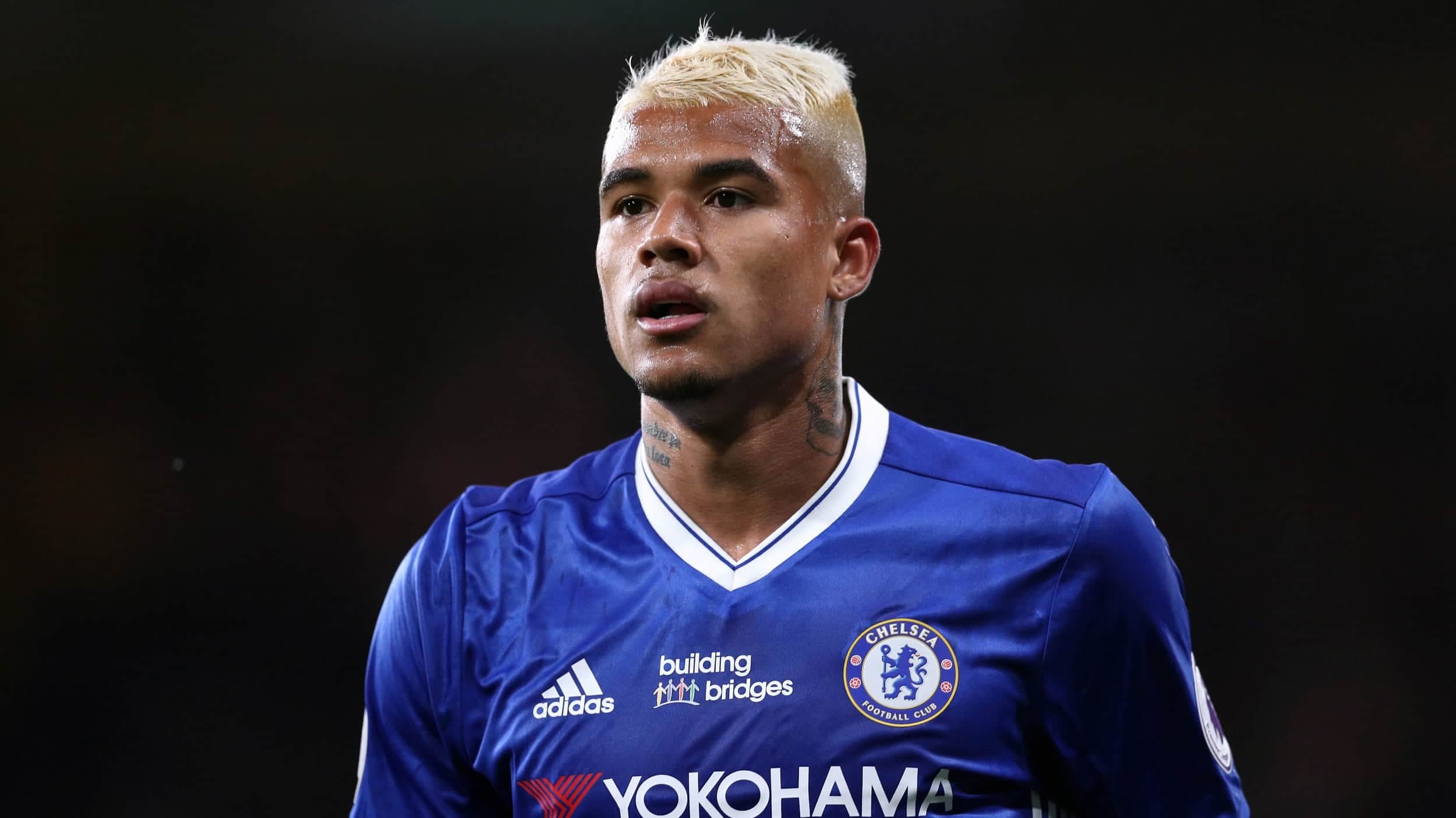 Kennedy fue jugador del Chelsea de la Premier League.