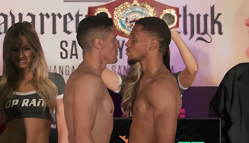 GIOVANI SANTILLÁN A LA IZQUIERDA Y BRIAN NORMAN JR A LA DERECHA, CARA A CARA TRAS EL PESAJE