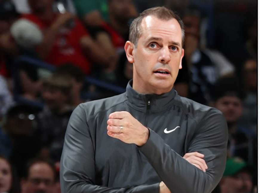 FRANK VOGEL DURANTE UN PARTIDO CON LOS SUNS