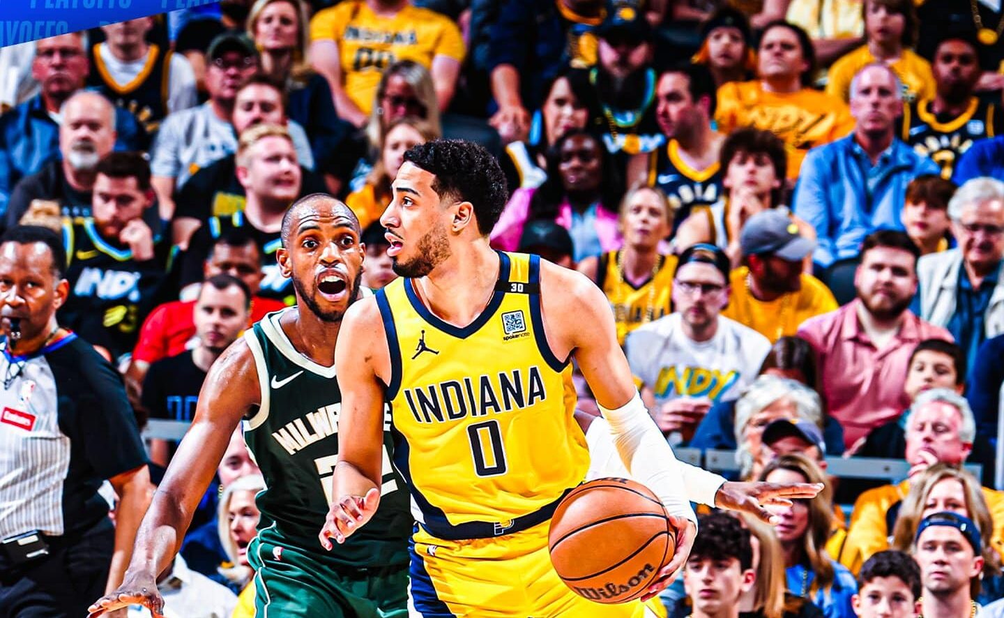 TYRESE HALIBURTON DE LOS PACERS DEFENDIDO POR KHRIS MIDDLETON DE LOS BUCKS