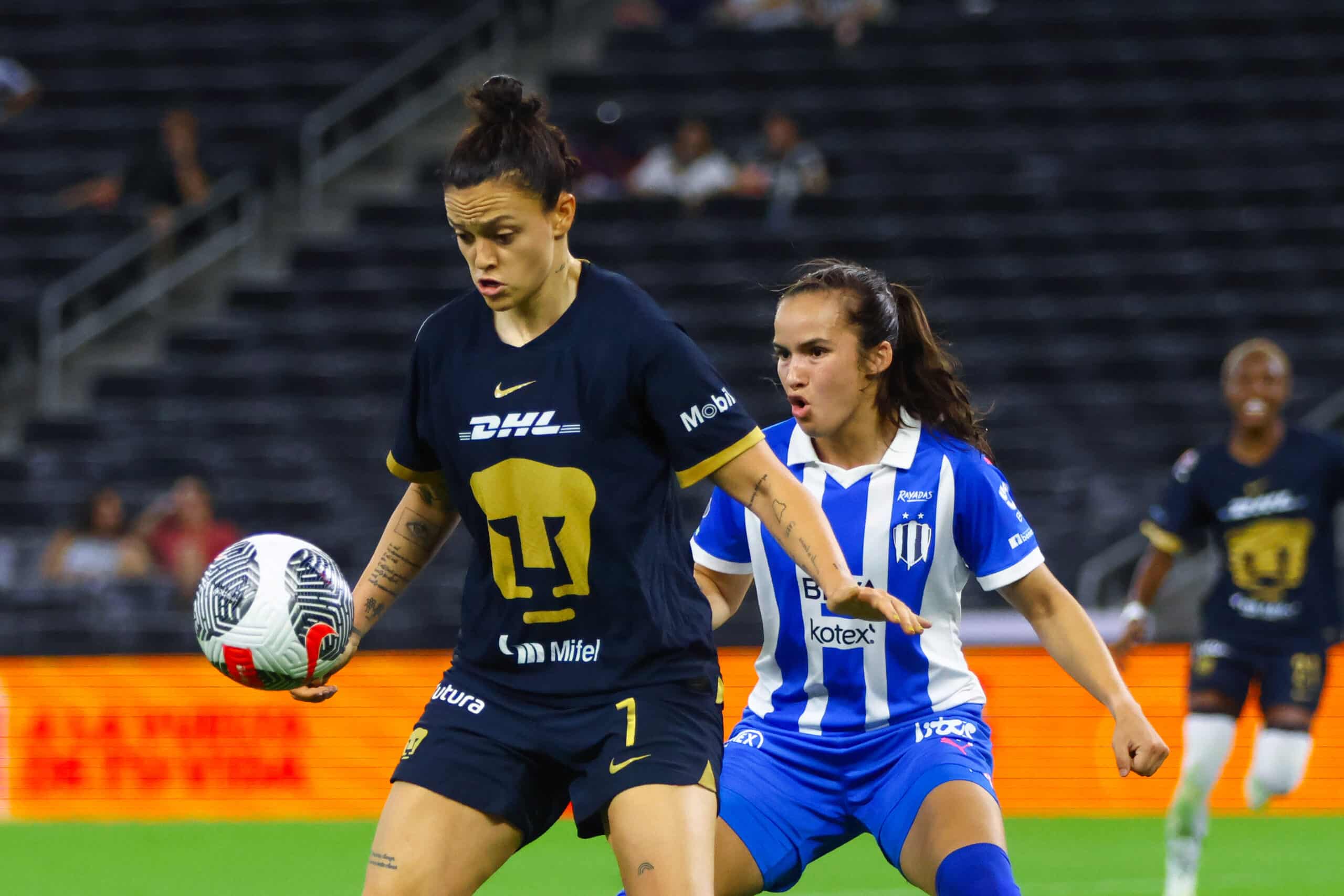 STEPHANIE RIBEIRO PUMAS FEM