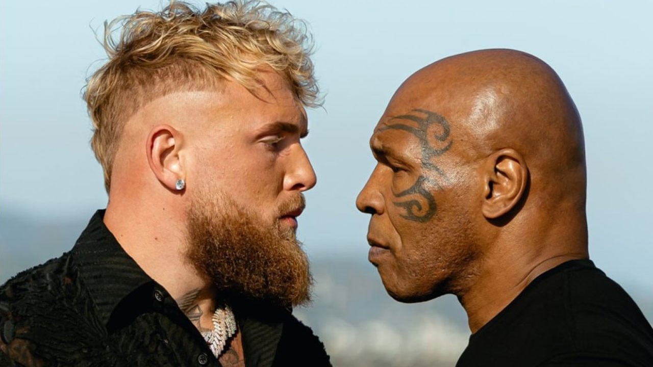 Jake Paul y mike Tyson en la presentación de su pelea.