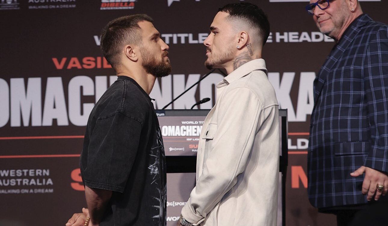 VASYL LOMACHENKO A LA IZQUIERDA Y GEORGE KAMBOSOS JR A LA DERECHA, CARA A CARA
