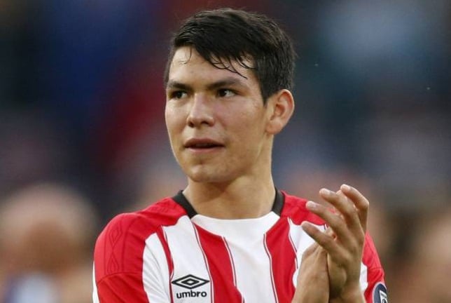 Hirving Lozano en partido del PSV en Holanda.