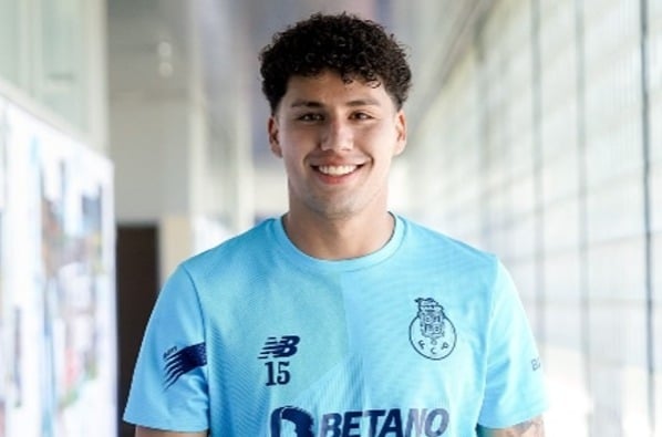 Jorge Sánchez en entrenamiento del Porto de Portugal.