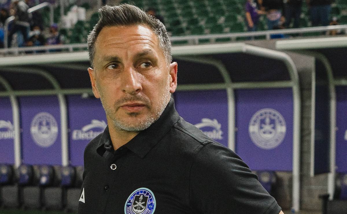 'Chaco' Giménez en su paso como cuerpo técnico de Mazatlán.