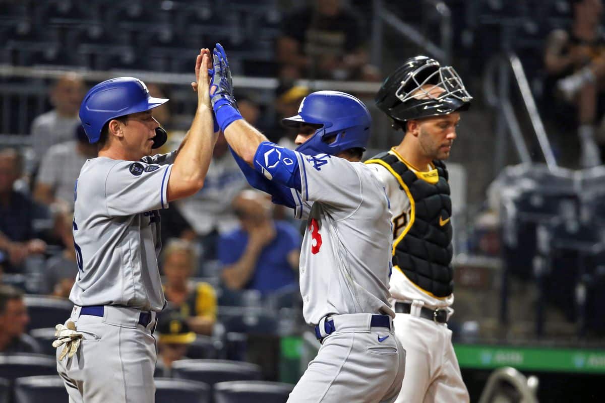 DODGERS ANOTA TEMPRANO EN EL JUEGO