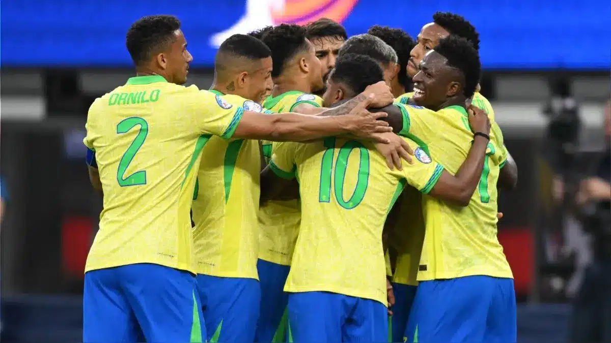 BRASIL FESTEJA EL GOL