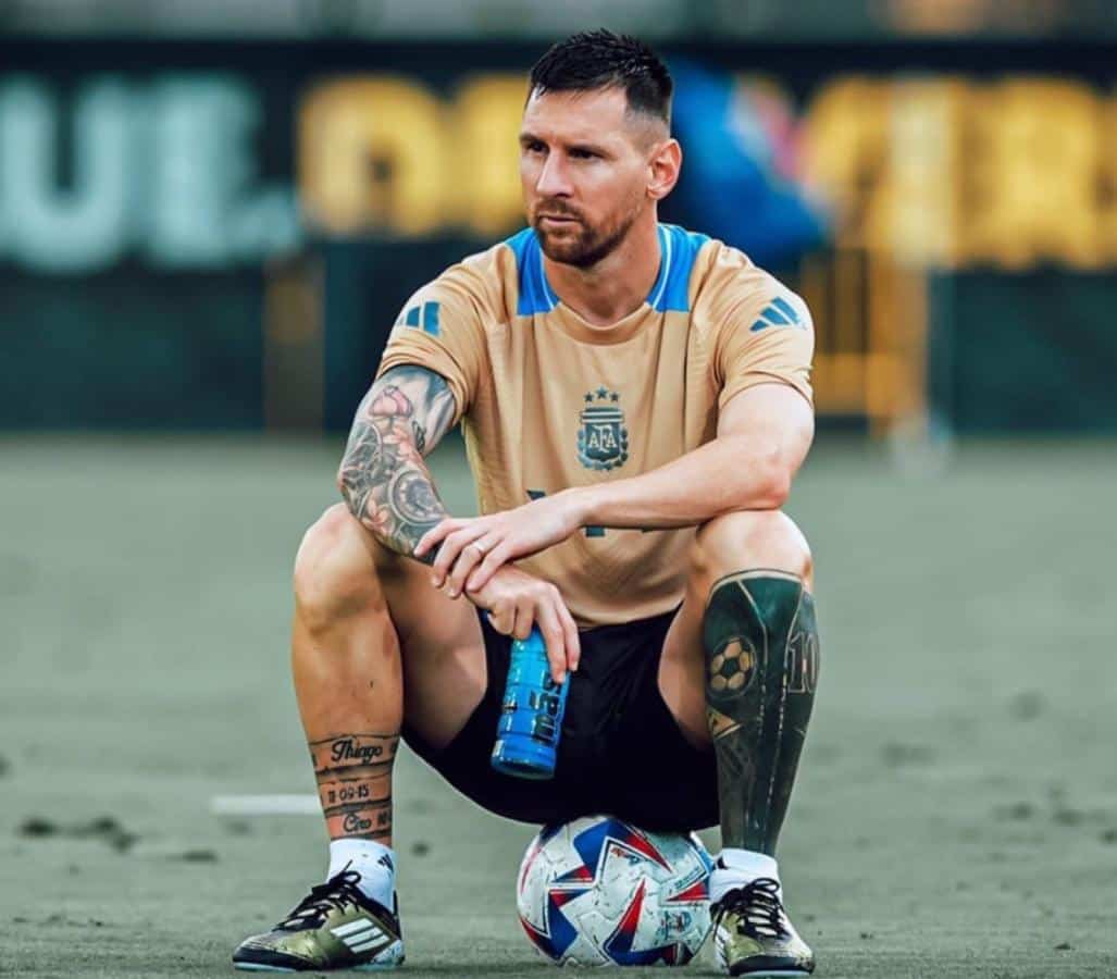 Lionel Messi durante entrenamiento con Argentina.