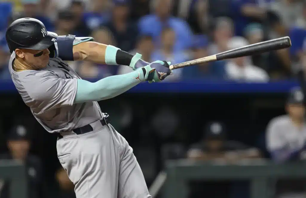 AARON JUDGE SIGUE BATEANDO SUELTO