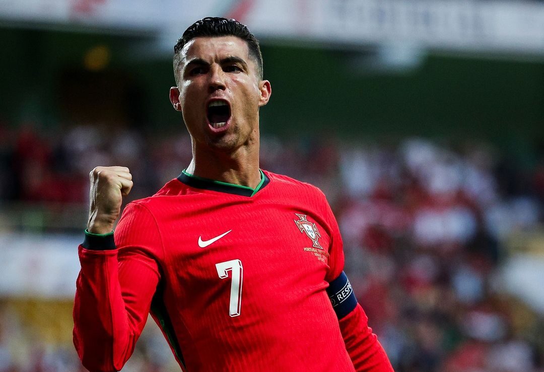 CRISTIANO RONALDO CELEBRA UN GOL CON PORTUGAL