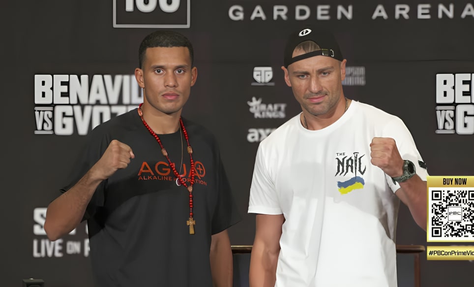 DAVID BENAVÍDEZ A LA IZQUIERDA Y OLEKSANDR GVOZDYK A LA DERECHA, POSANDO PARA LA FOTO